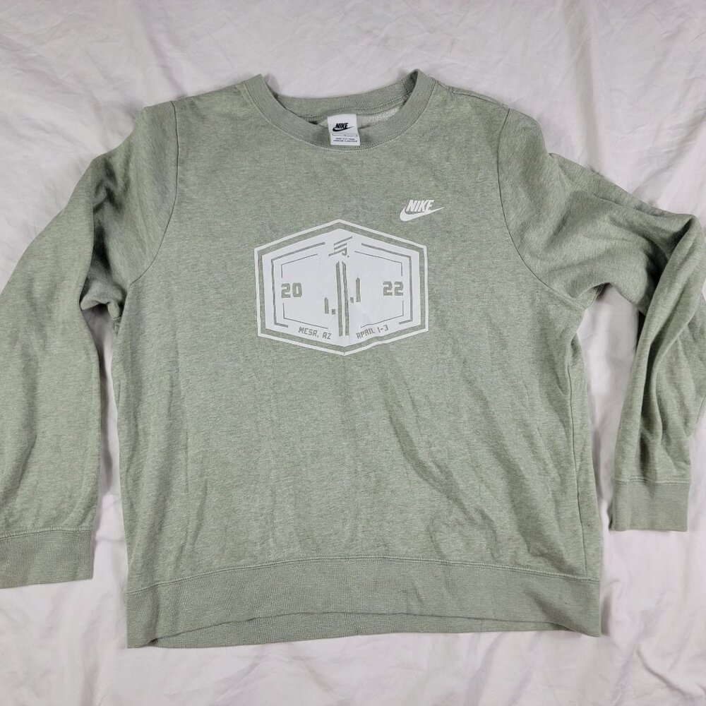 Nike Adults Large Green Pullover Sweater Mesa Arizona 1 - 3 2022 CQ5437-357